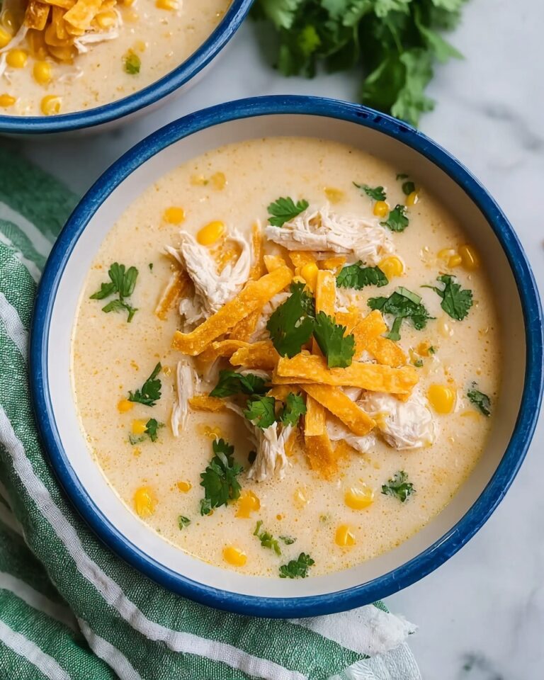 White Chicken Chili Soup: Creamy and Savory Ultimate Comfort Food Recipe